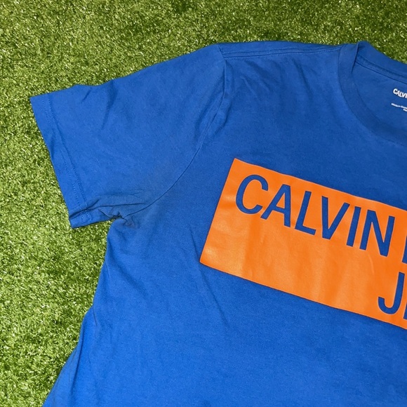 Calvin Klein Men’s Tee(USED) - Picture 4 of 9